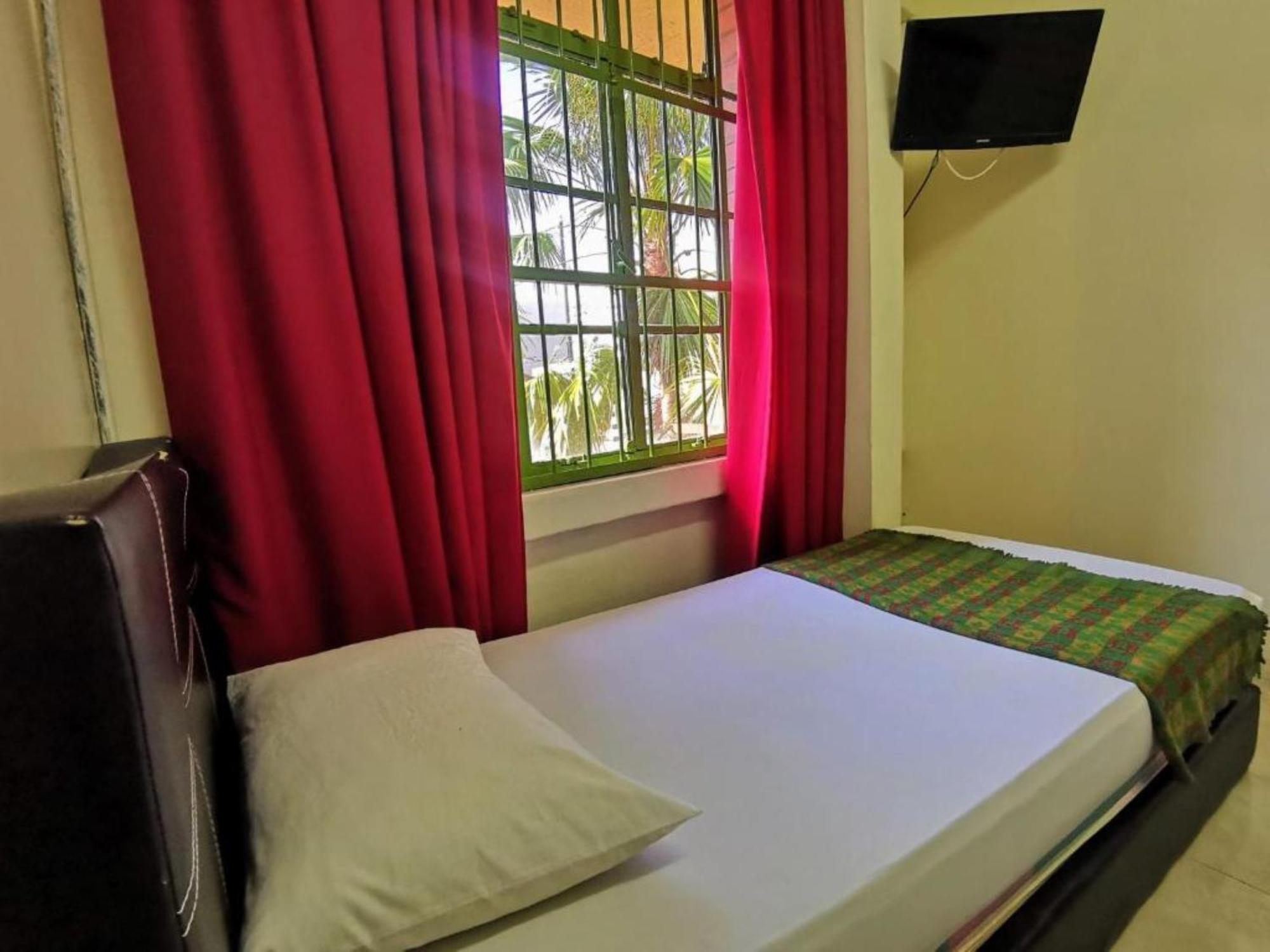 Ros Heritage Motel George Town Extérieur photo